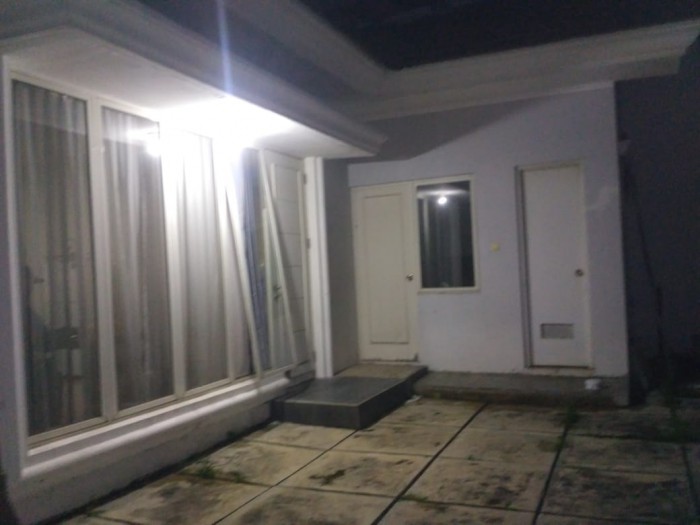 Rumah disewakan di Greenwood Lippo Cikarang 